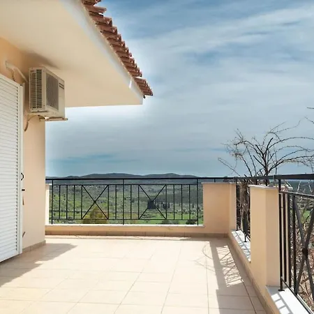 Modern Near Ermioni Vakantiehuis Loukaiti