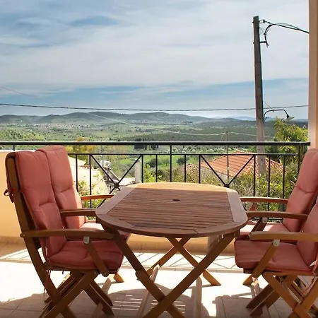 Vakantiehuis Modern Near Ermioni Loukaiti