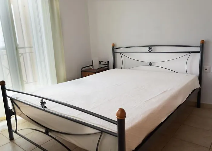 بيت للعطل Modern Near Ermioni